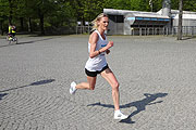 Natalia Soloveva siegte im Halbmarathon mit neuer Streckenbestzeit 01:13:49 (©Foto: Martin Schmitz)